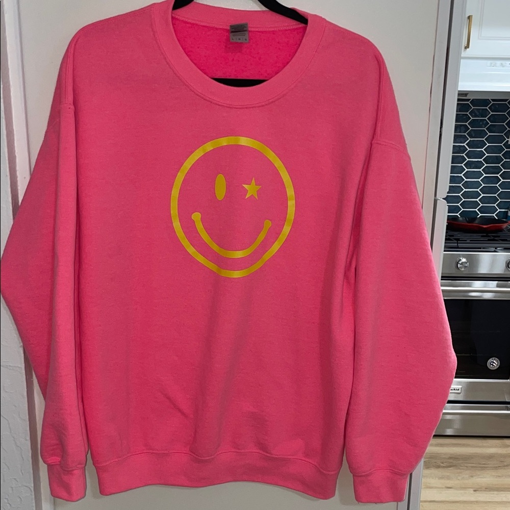 Gildan Heavy Blend Pink Sweatshirt with Yellow Happy Face | L